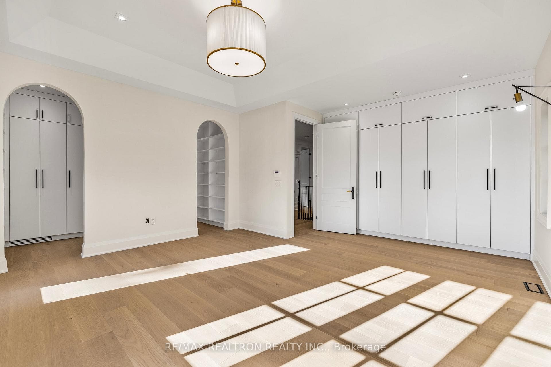 184 Richmond Street photo 31