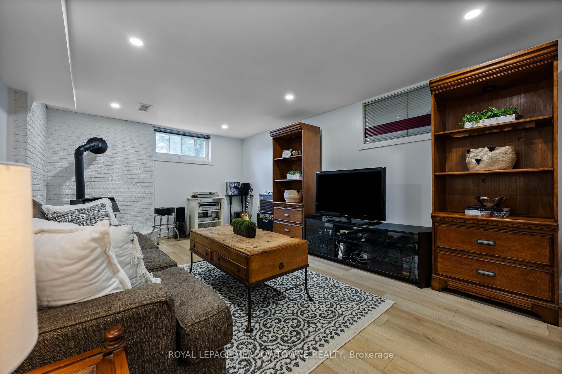 28 Algoma Drive photo 41
