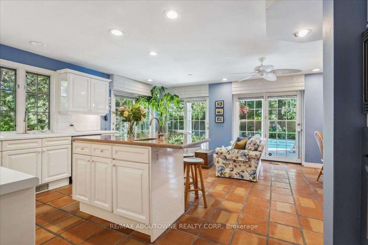 1450 Royal Oaks Road photo 12