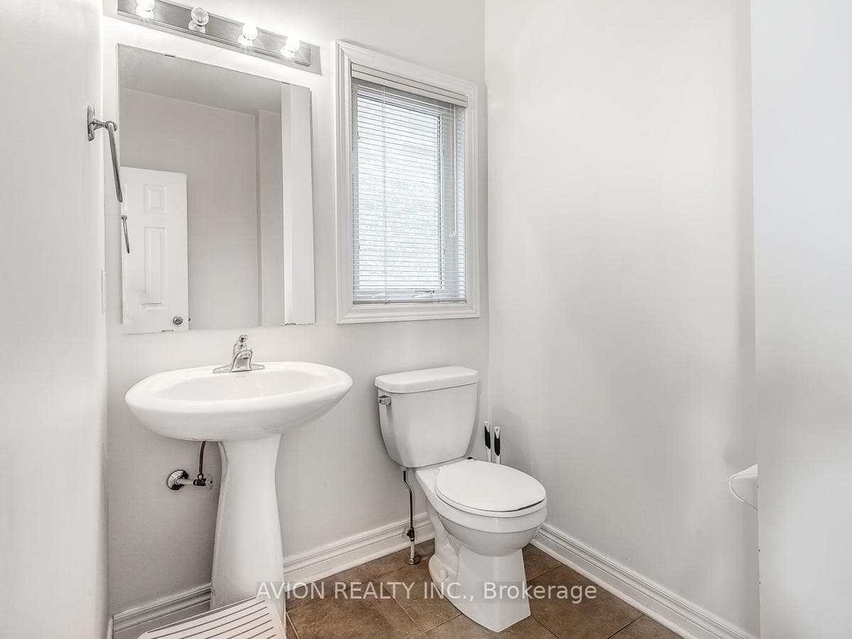 317 Thomas Cook Avenue photo 28