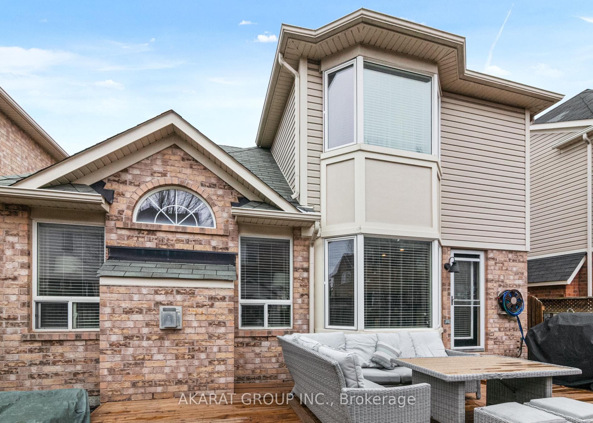 608 Brothers Crescent photo 39