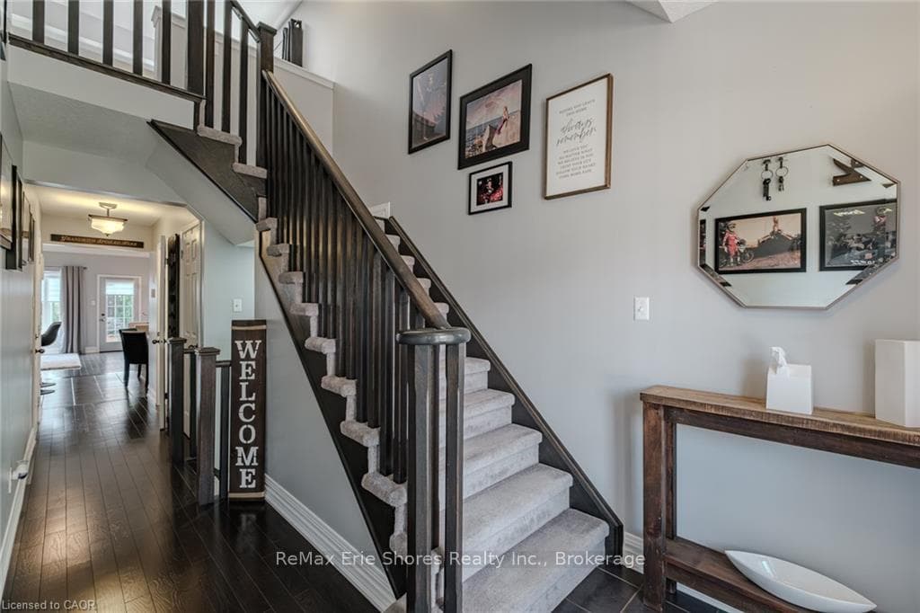 73 English Lane photo 6