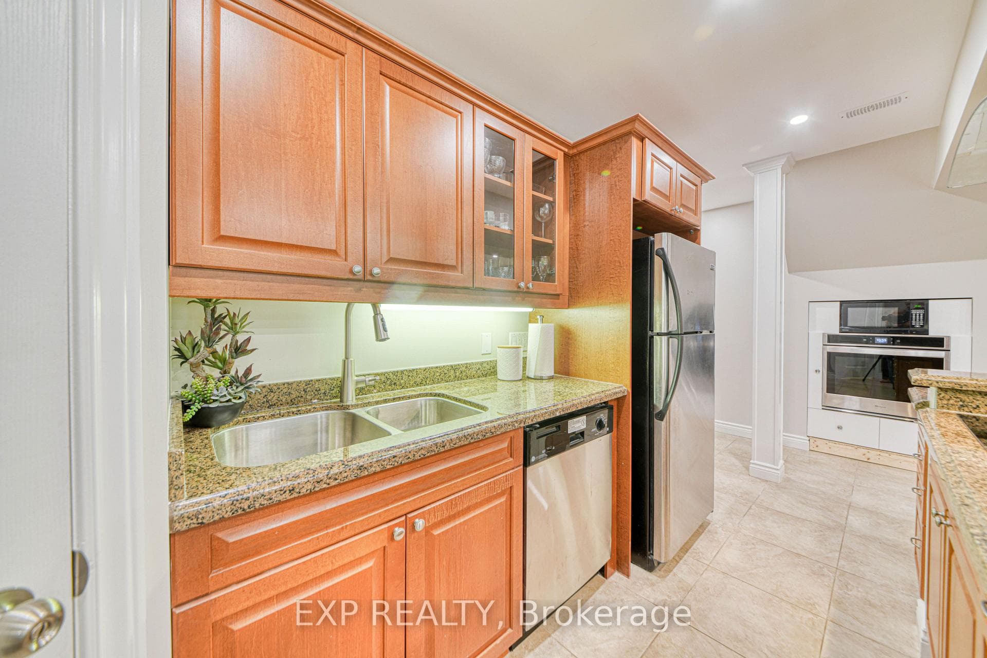 BSMT - 87 Lowinger Avenue photo 14
