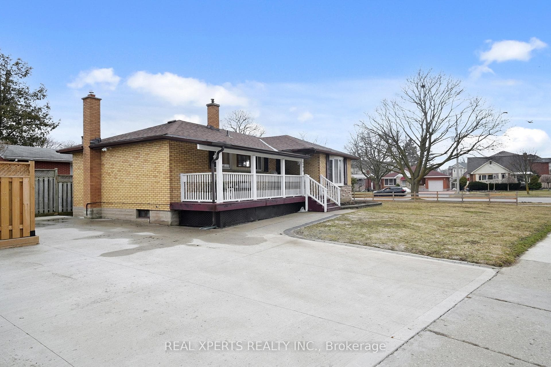 200 Rosemount Drive photo 3