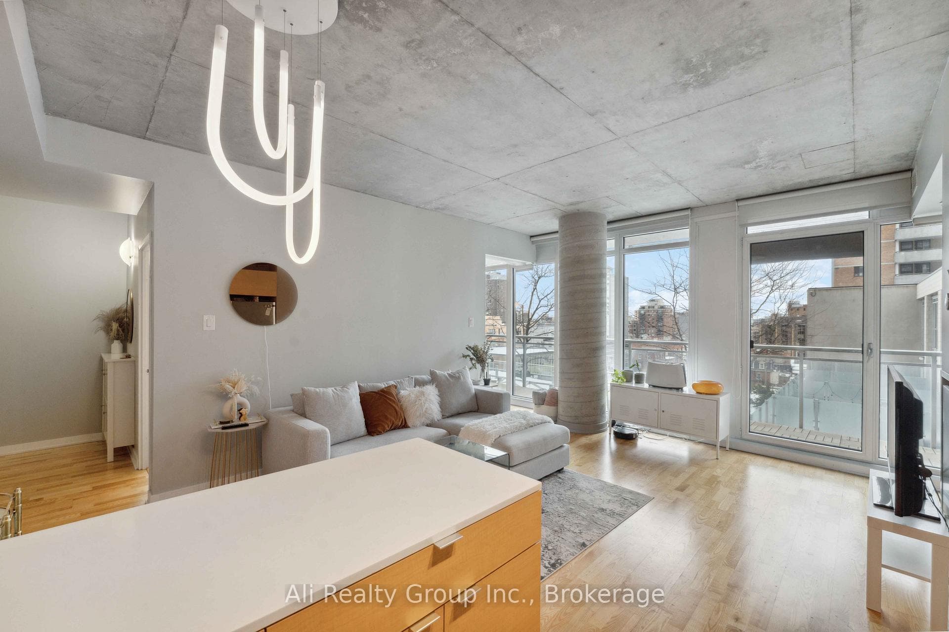 324 Laurier Avenue Unit 714 photo 10
