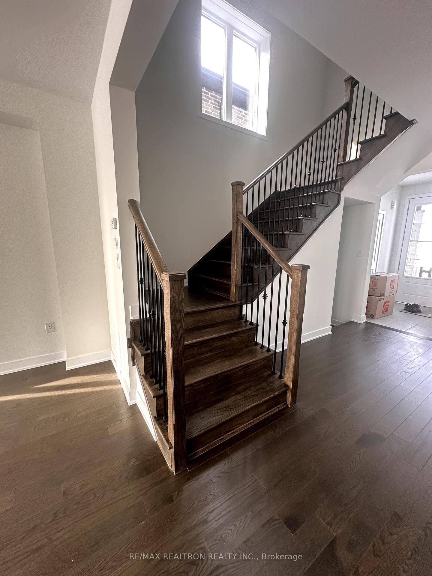229 Flavelle Way photo 11