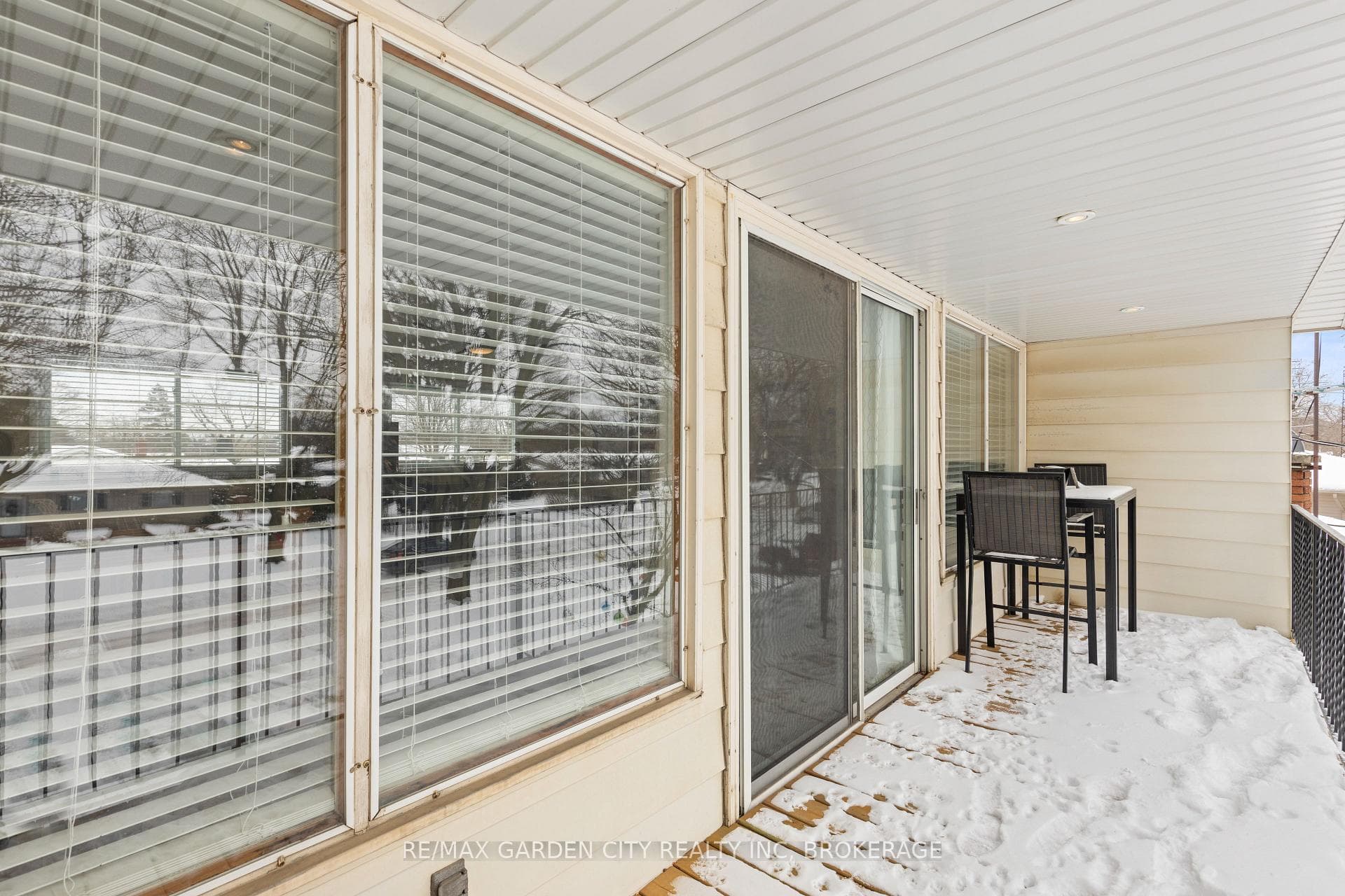 30 St. Lawrence Drive photo 19