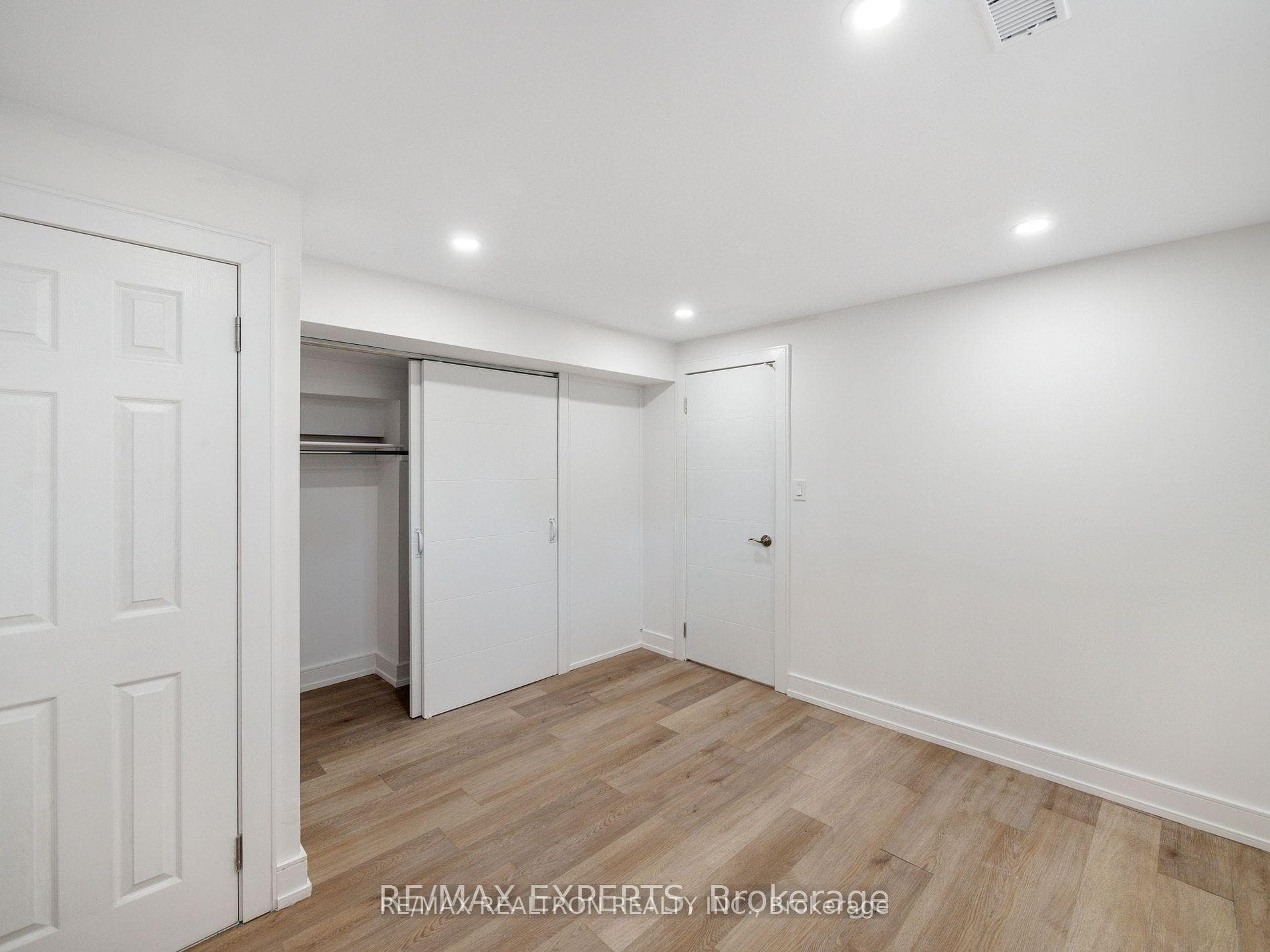 97 Belfry Drive photo 9
