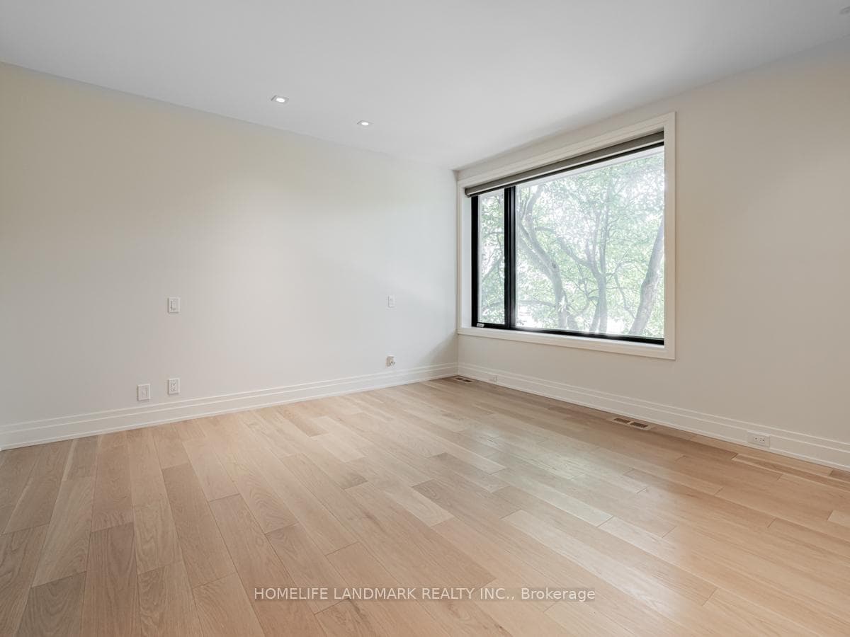 4 Royal Oak Drive photo 9