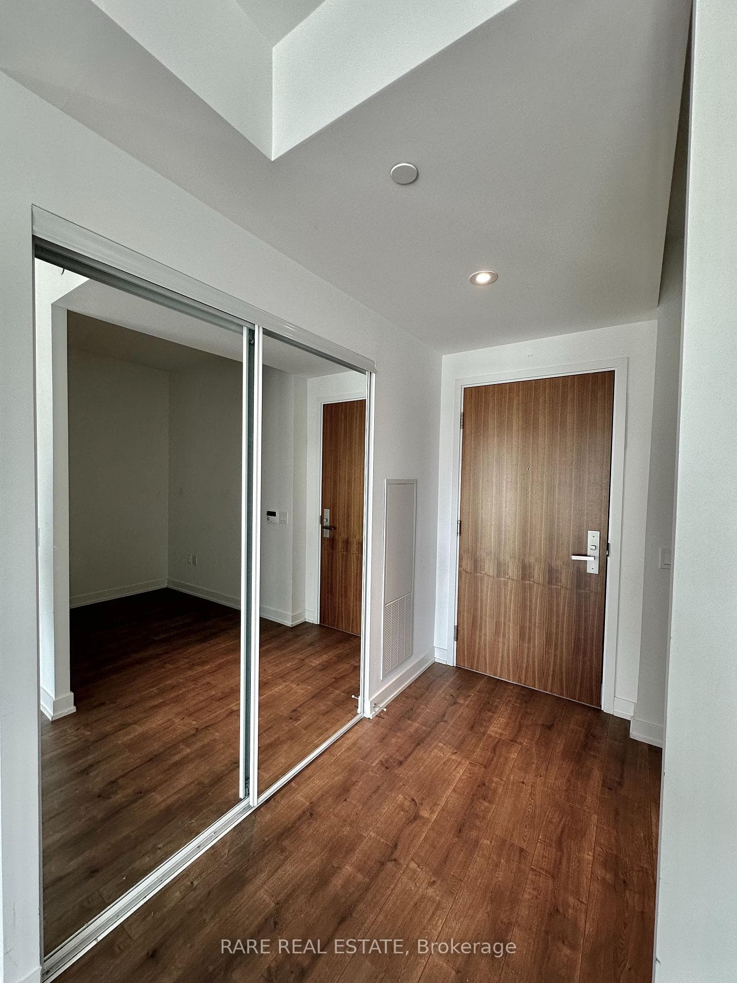 15 Queens Quay Unit 2805 photo 7