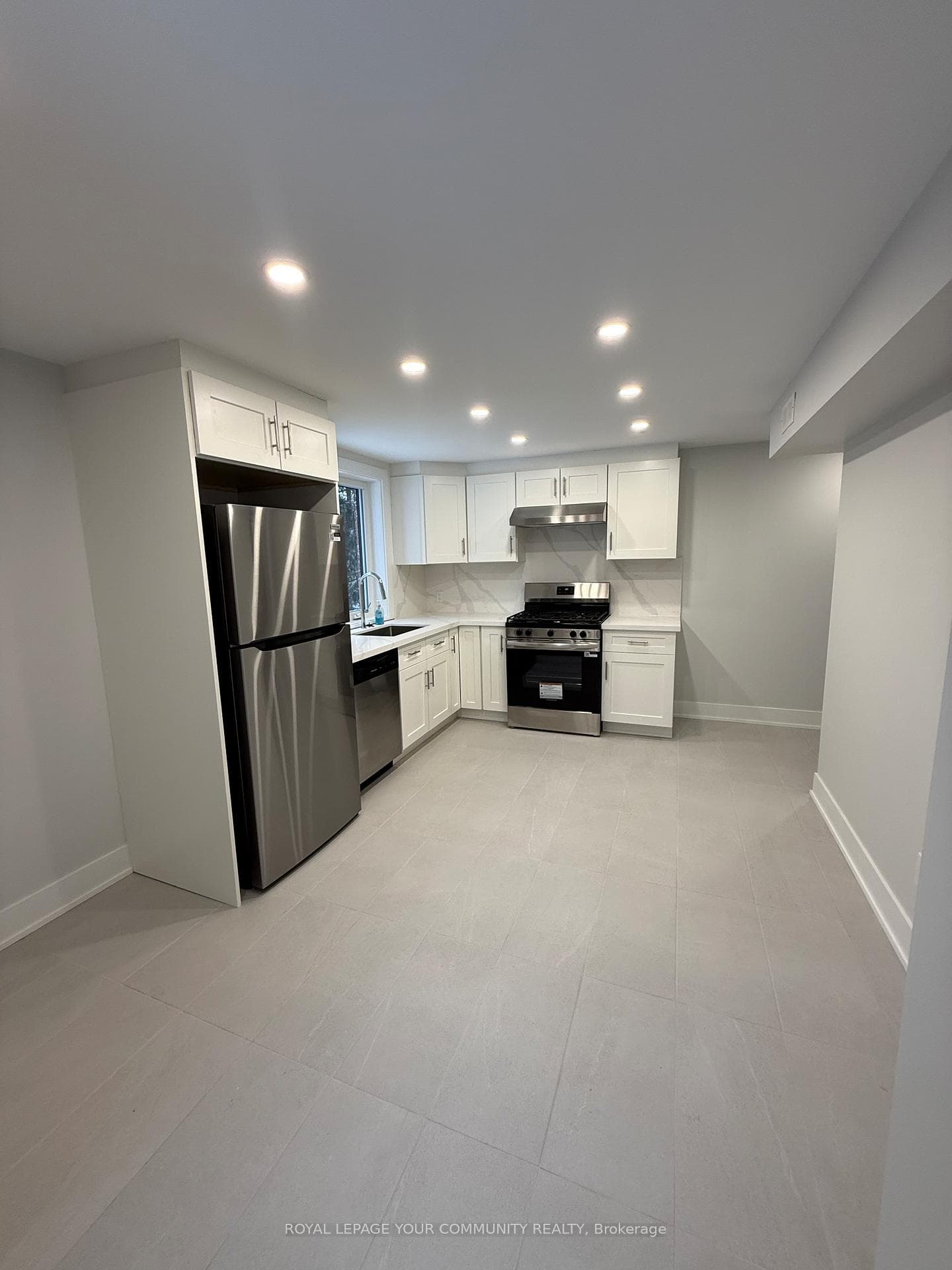 88 Spruce Street Unit 4 photo 8