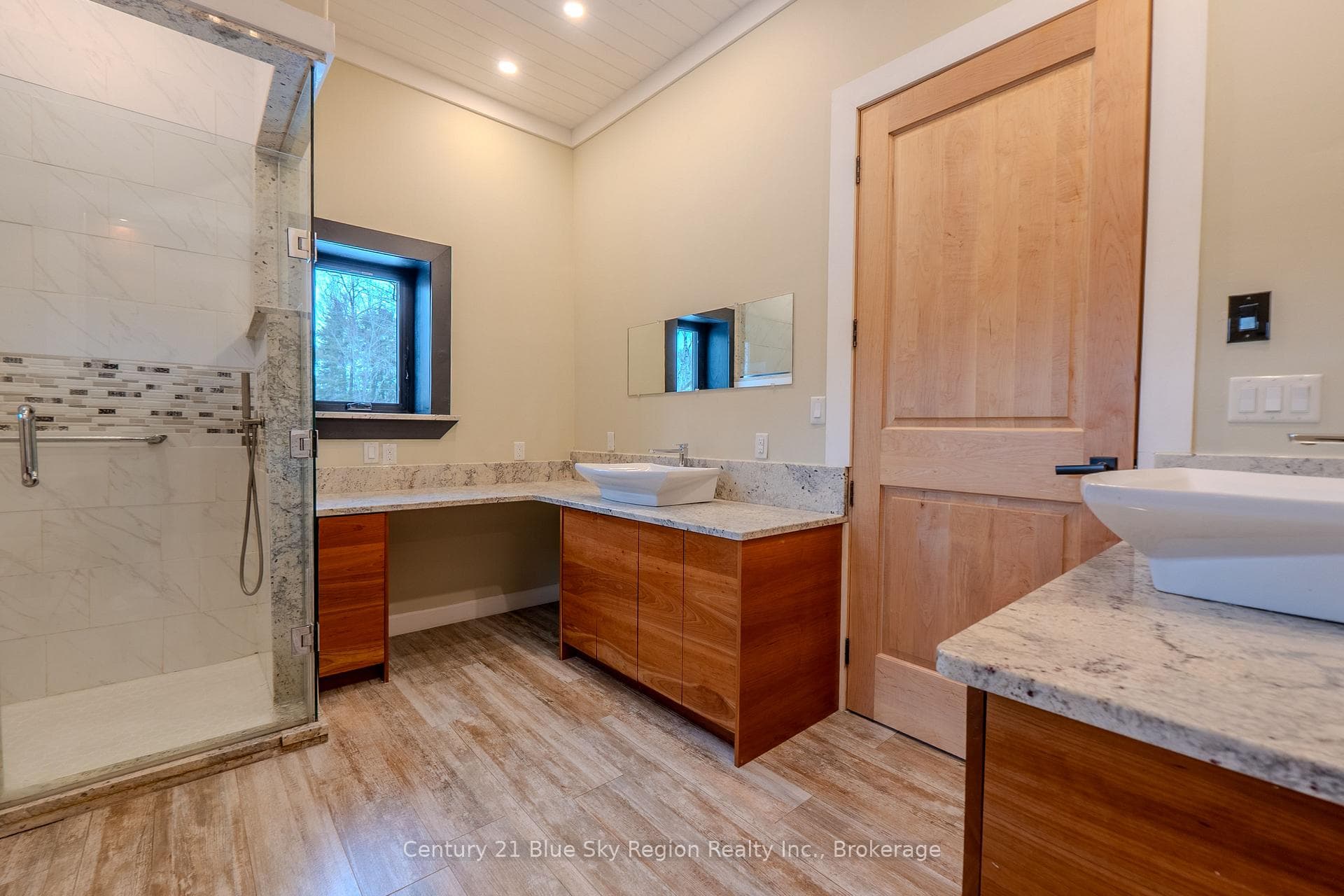 79 Hillcrest Road photo 37
