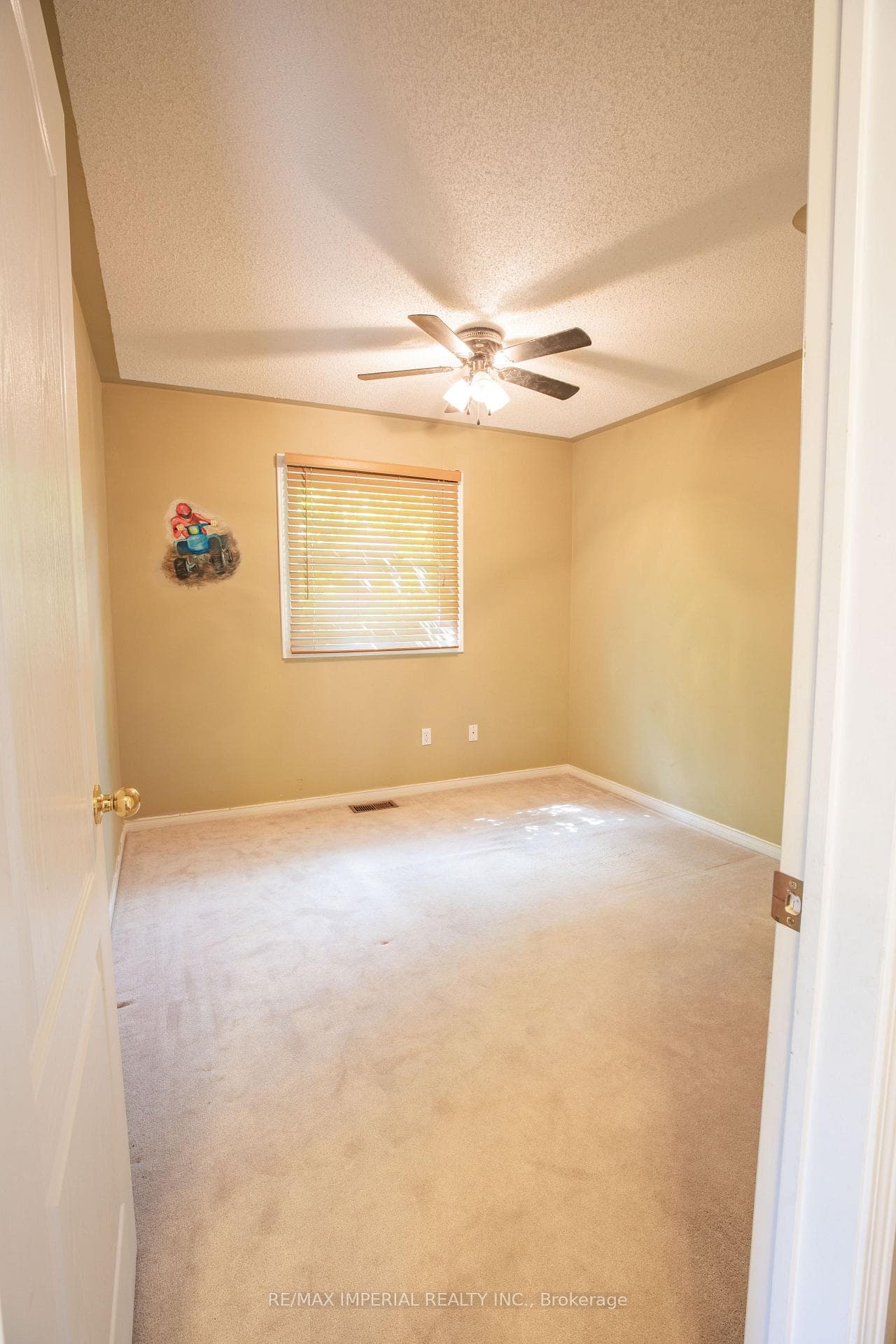 18 Windbreak Crescent photo 20