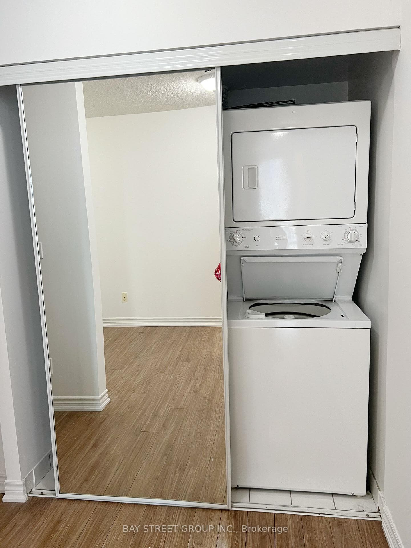 761 Bay Street Unit 2509 photo 17