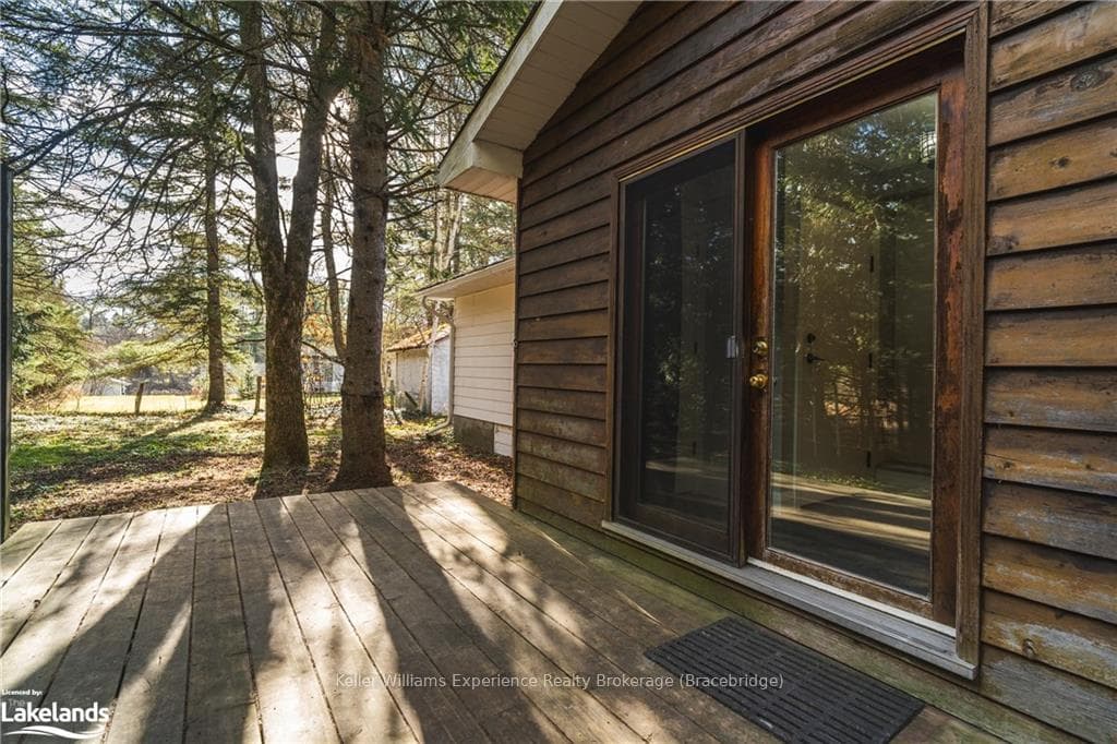 1155 MANITOBA Street photo 8