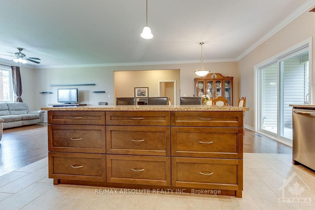 10409 SHAW Road photo 10