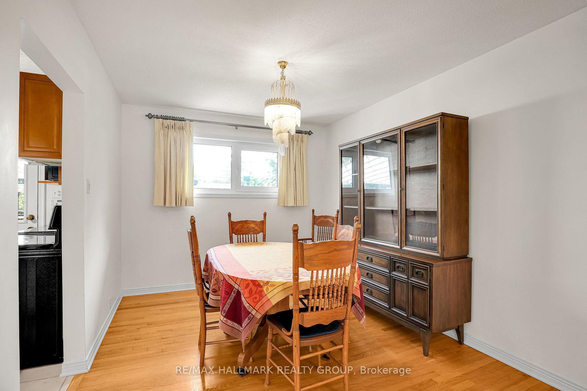 37 Lyall Street photo 10