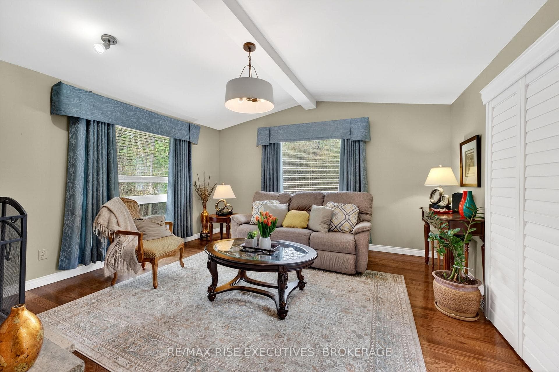 2405 Rideau Ferry Road photo 17