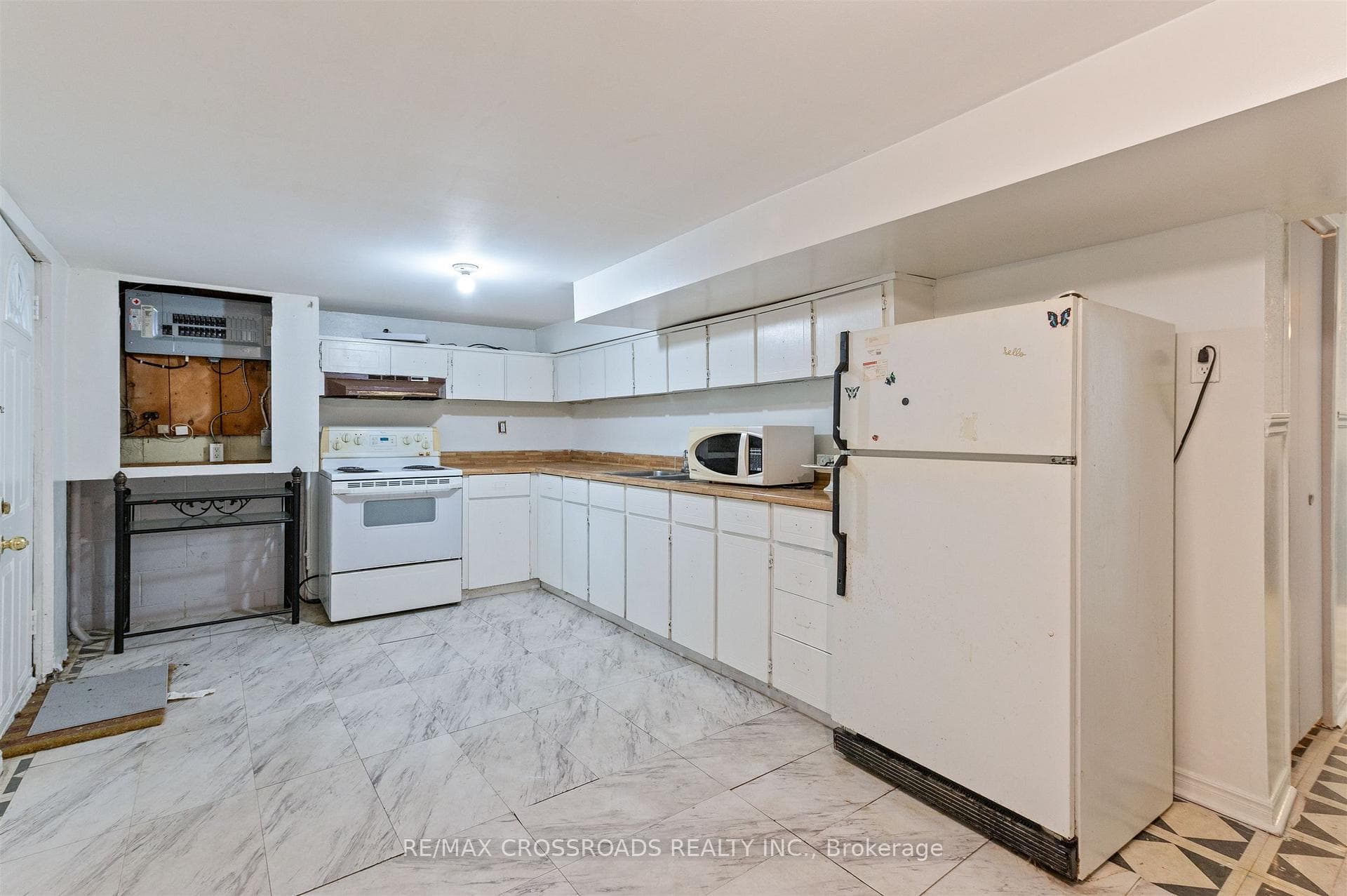 98 Willowridge Road photo 32