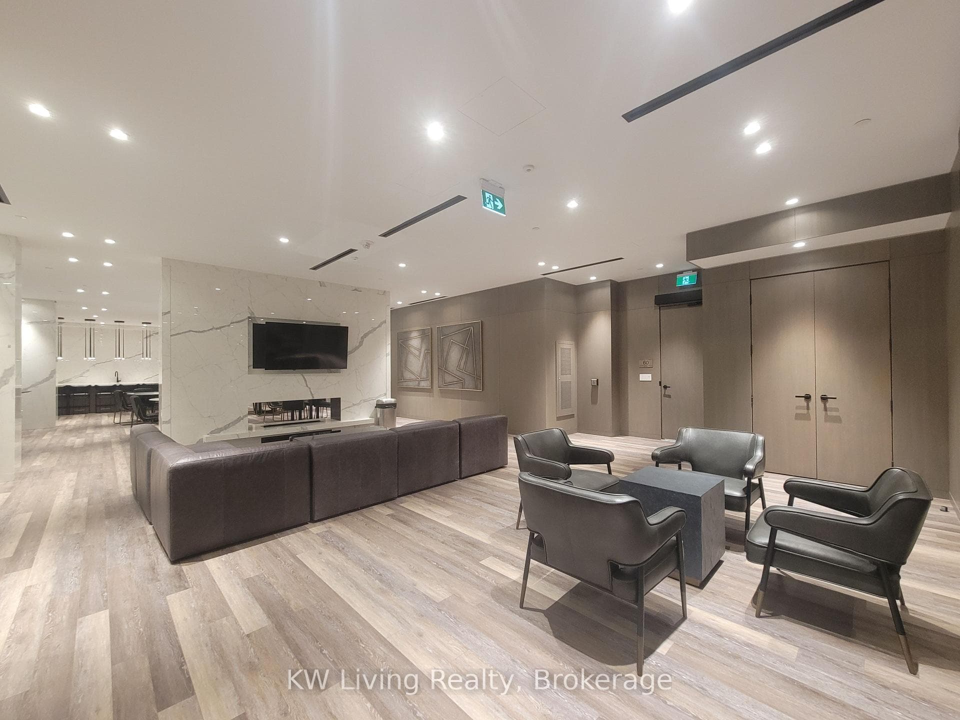 8 Tippett Road Unit 213 photo 3