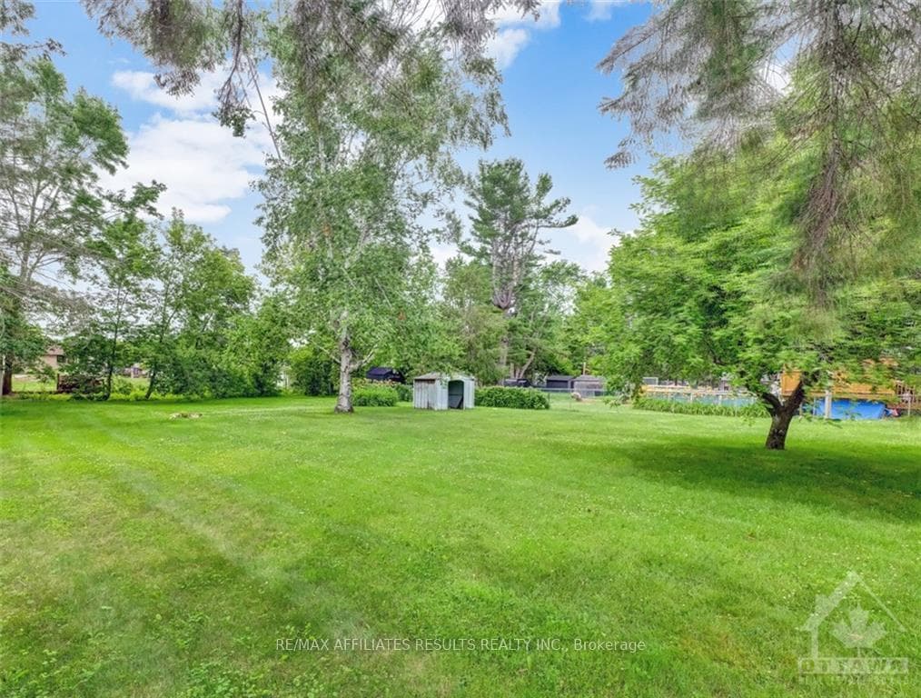 103 LENNOX Street photo 25