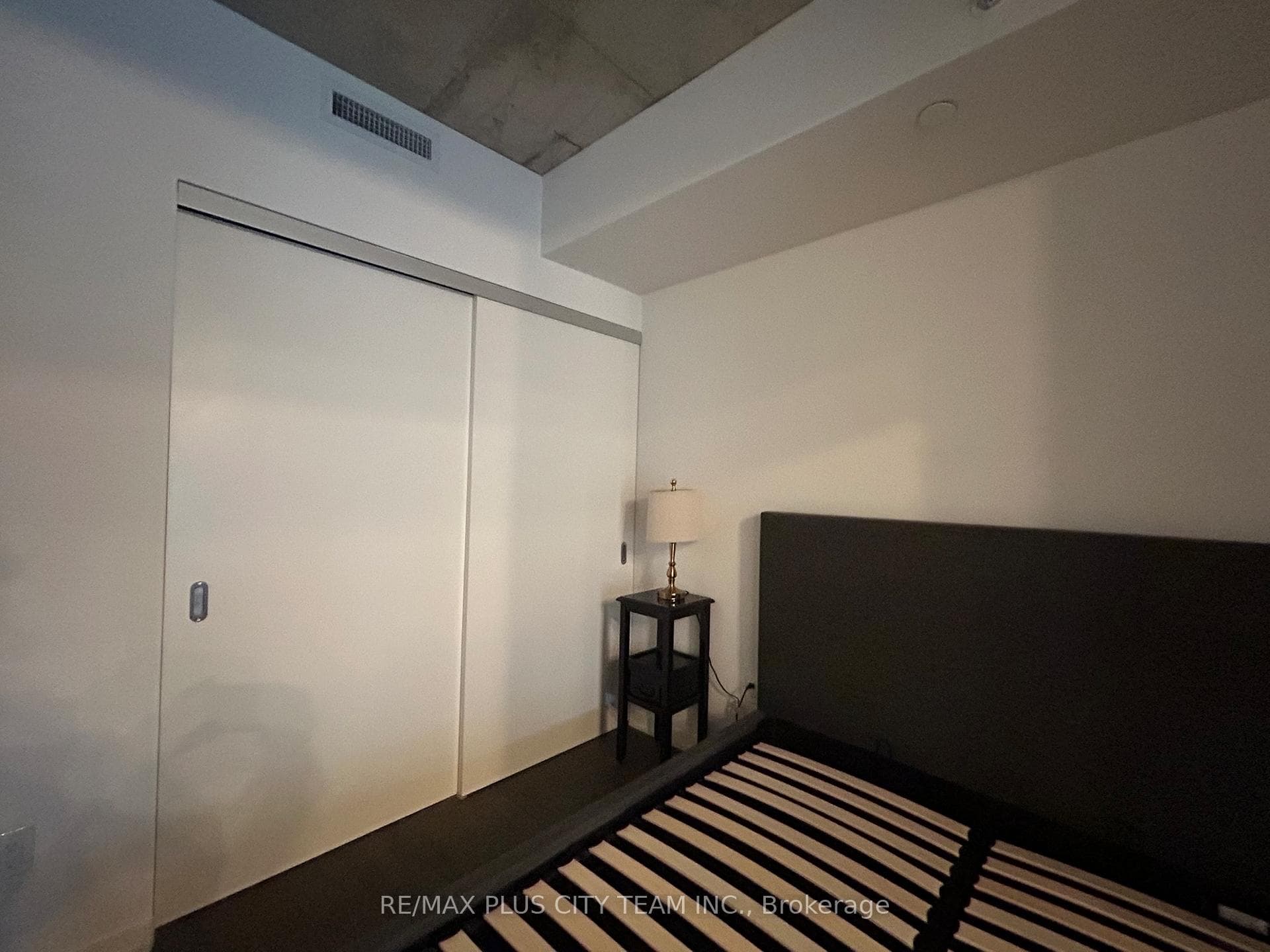 60 Colborne Street Unit 419 photo 7