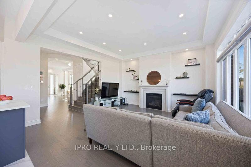 99 Black Walnut Court photo 8