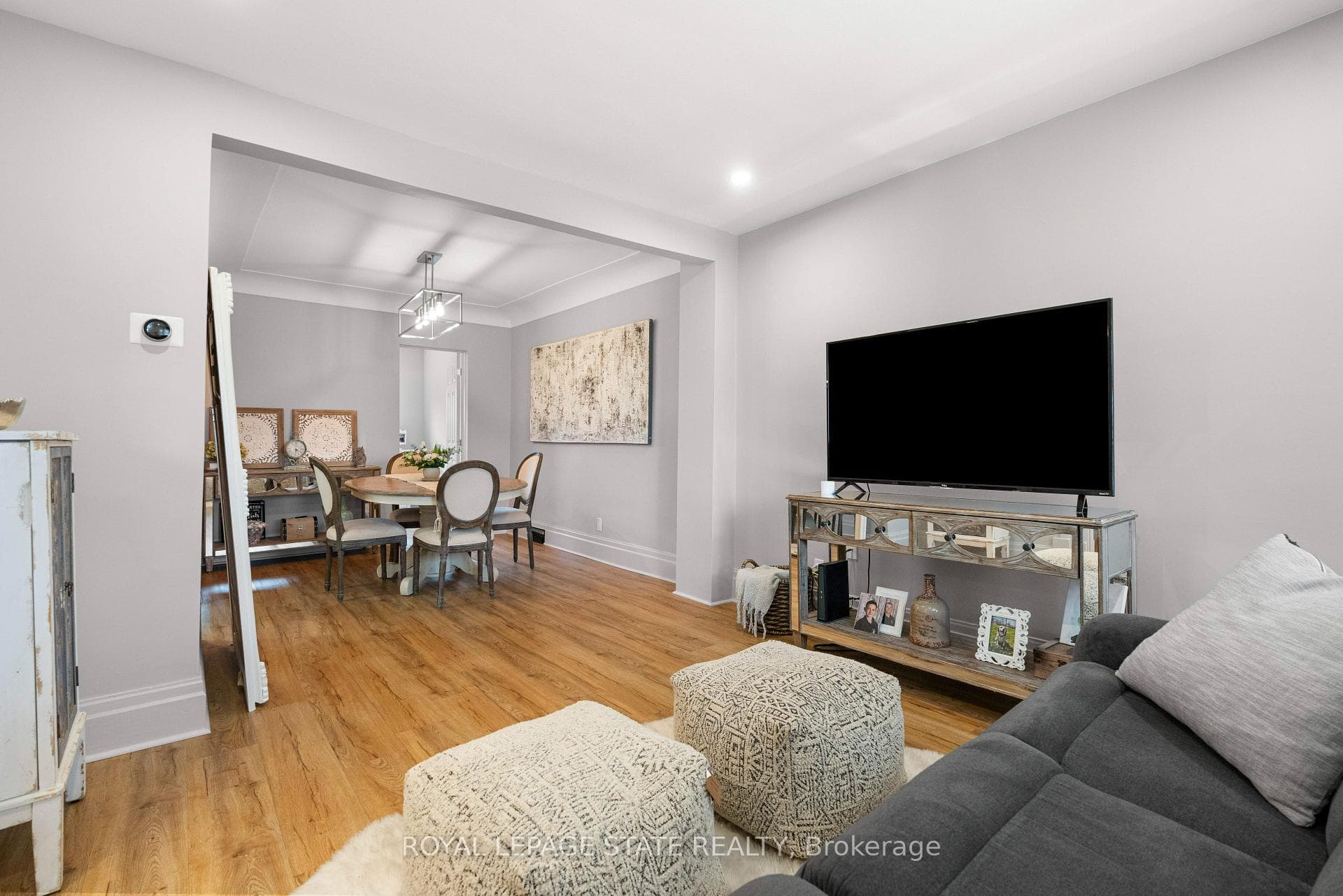 307 Weir Street photo 7