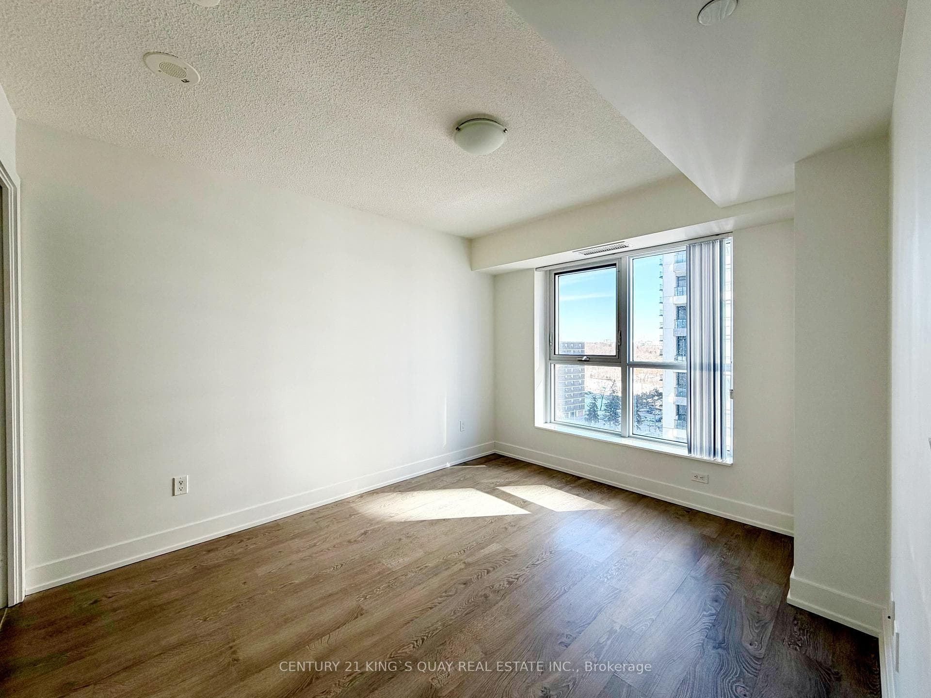 9 Mabelle Avenue Unit 1121 photo 8