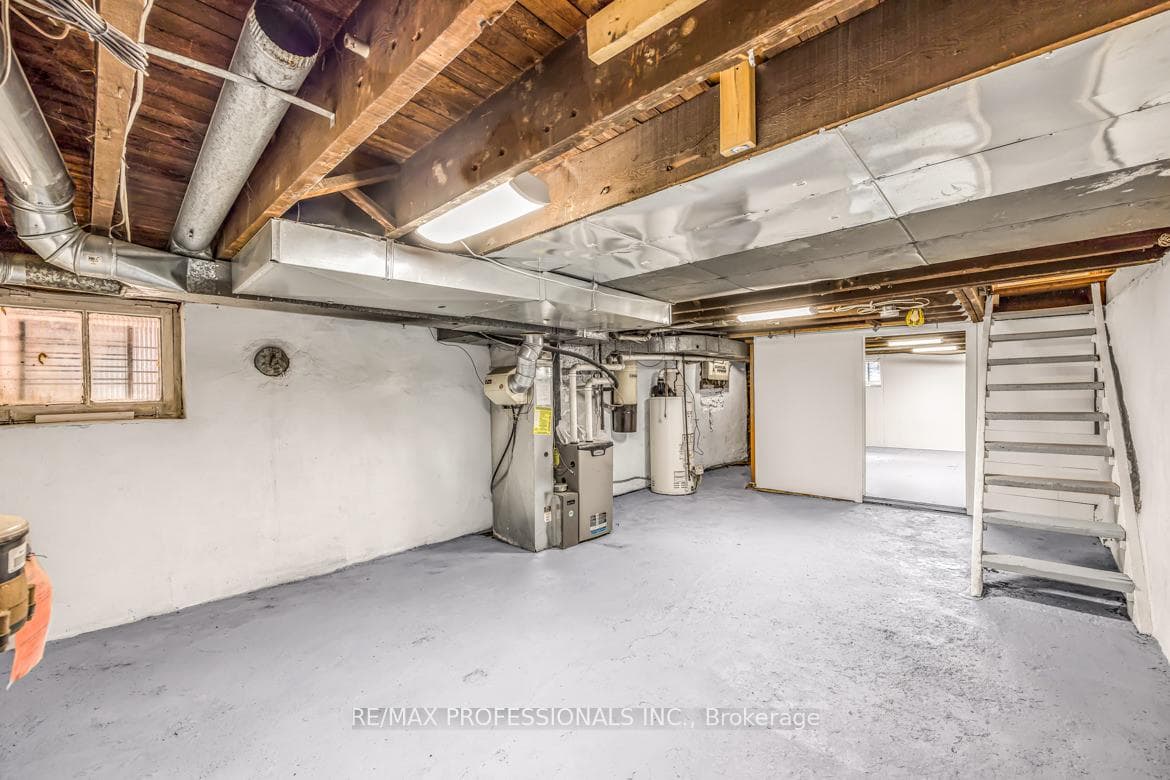 70 Lappin Avenue photo 20