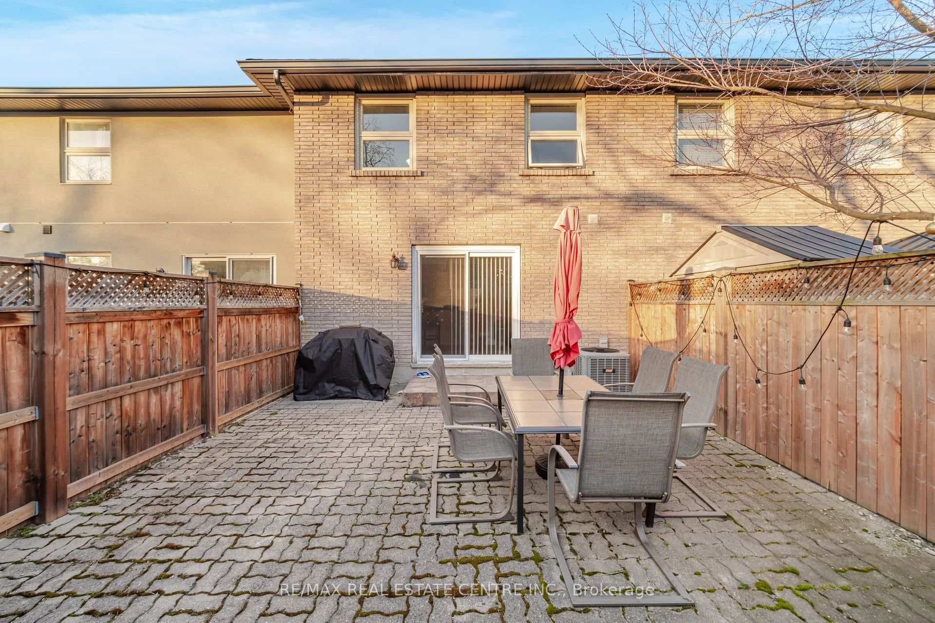 821 Hyde Road photo 32
