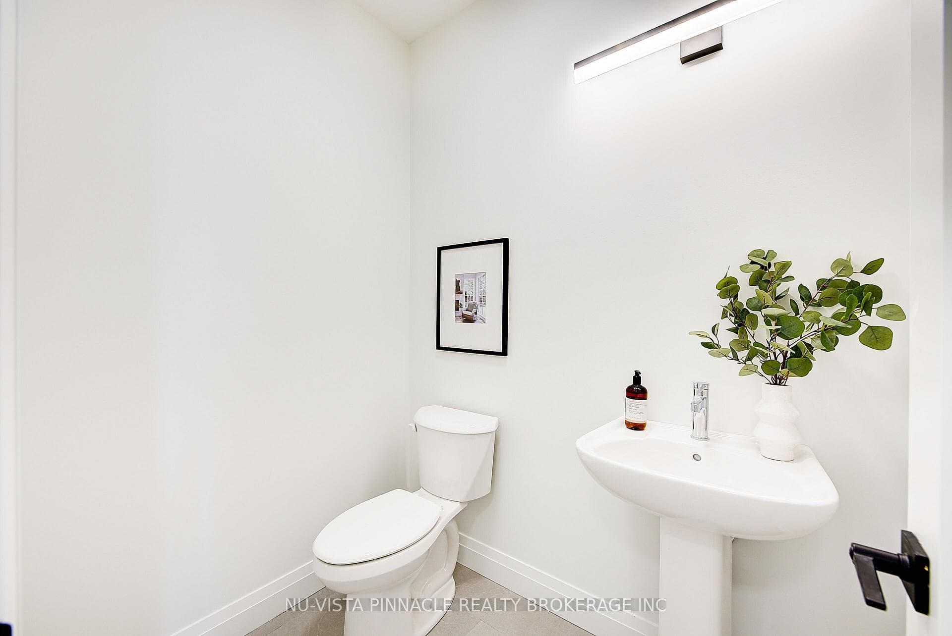 10 Woodmere Path photo 8