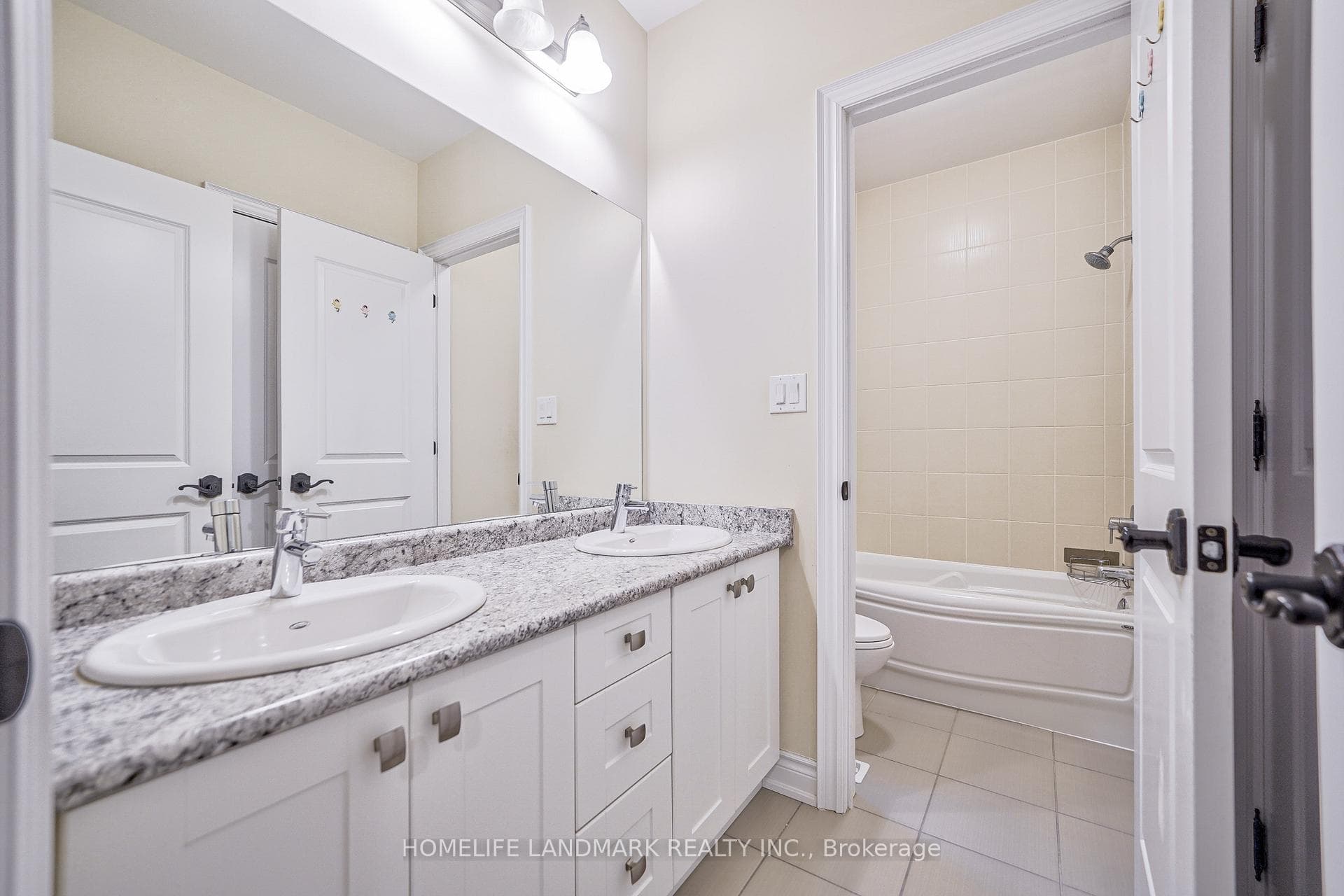 31 Angus Glen Boulevard photo 30