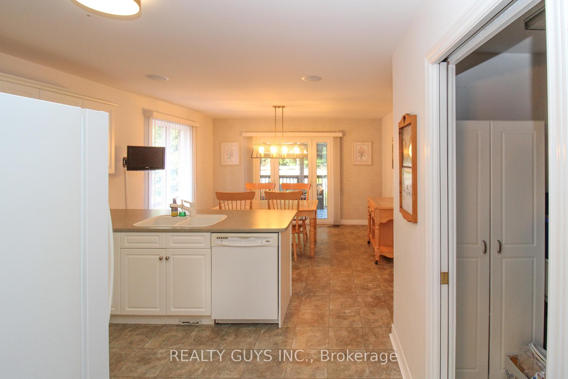 2452 Keitel Drive photo 20