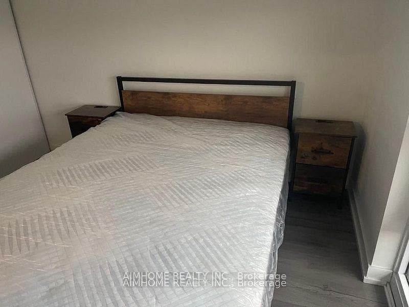 395 Bloor Street Unit 4509 photo 11