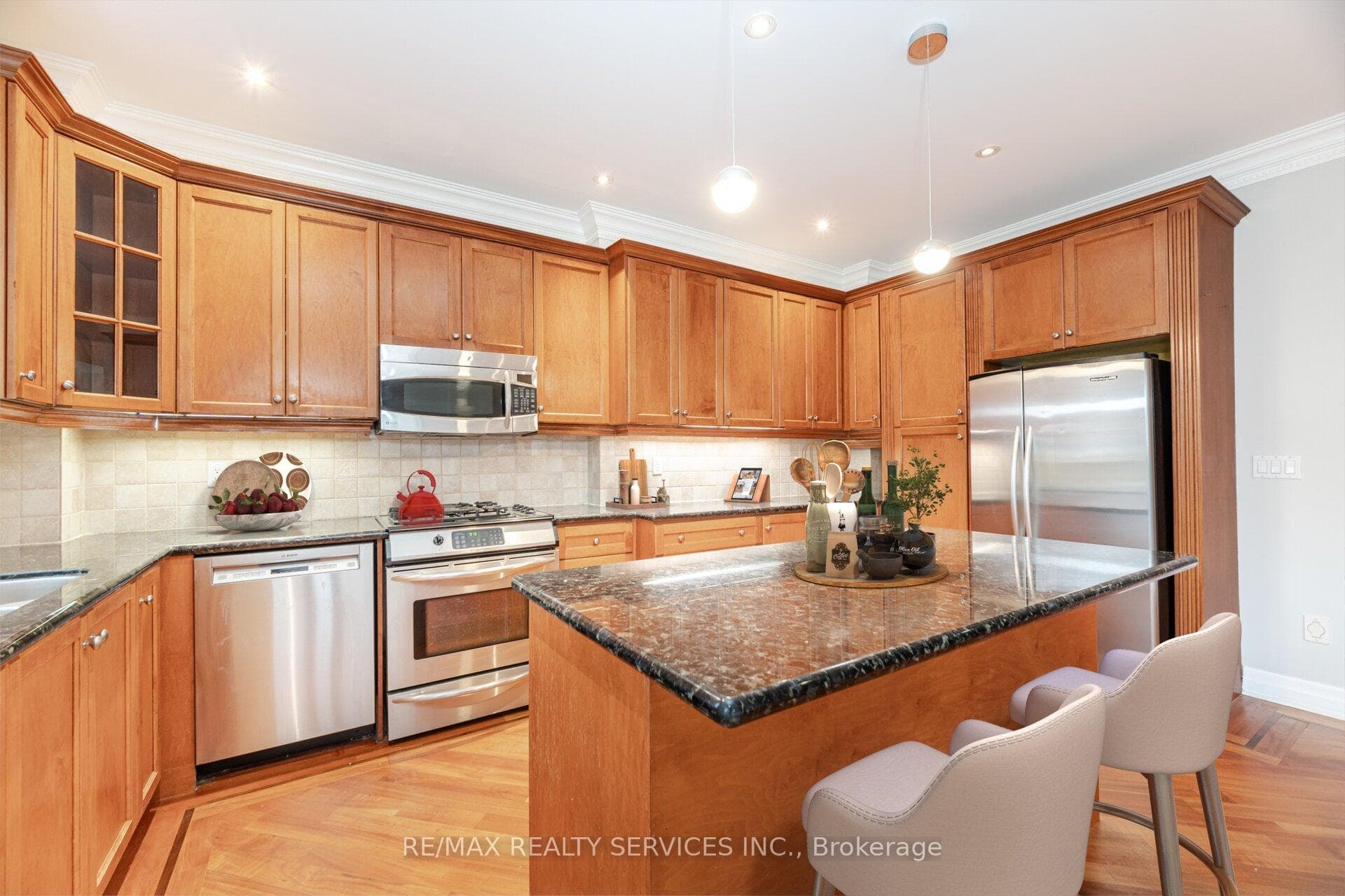 266 Airdrie Road photo 5