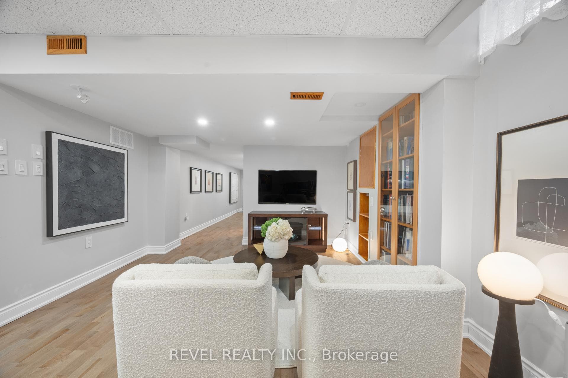 10 Dinsdale Drive photo 34