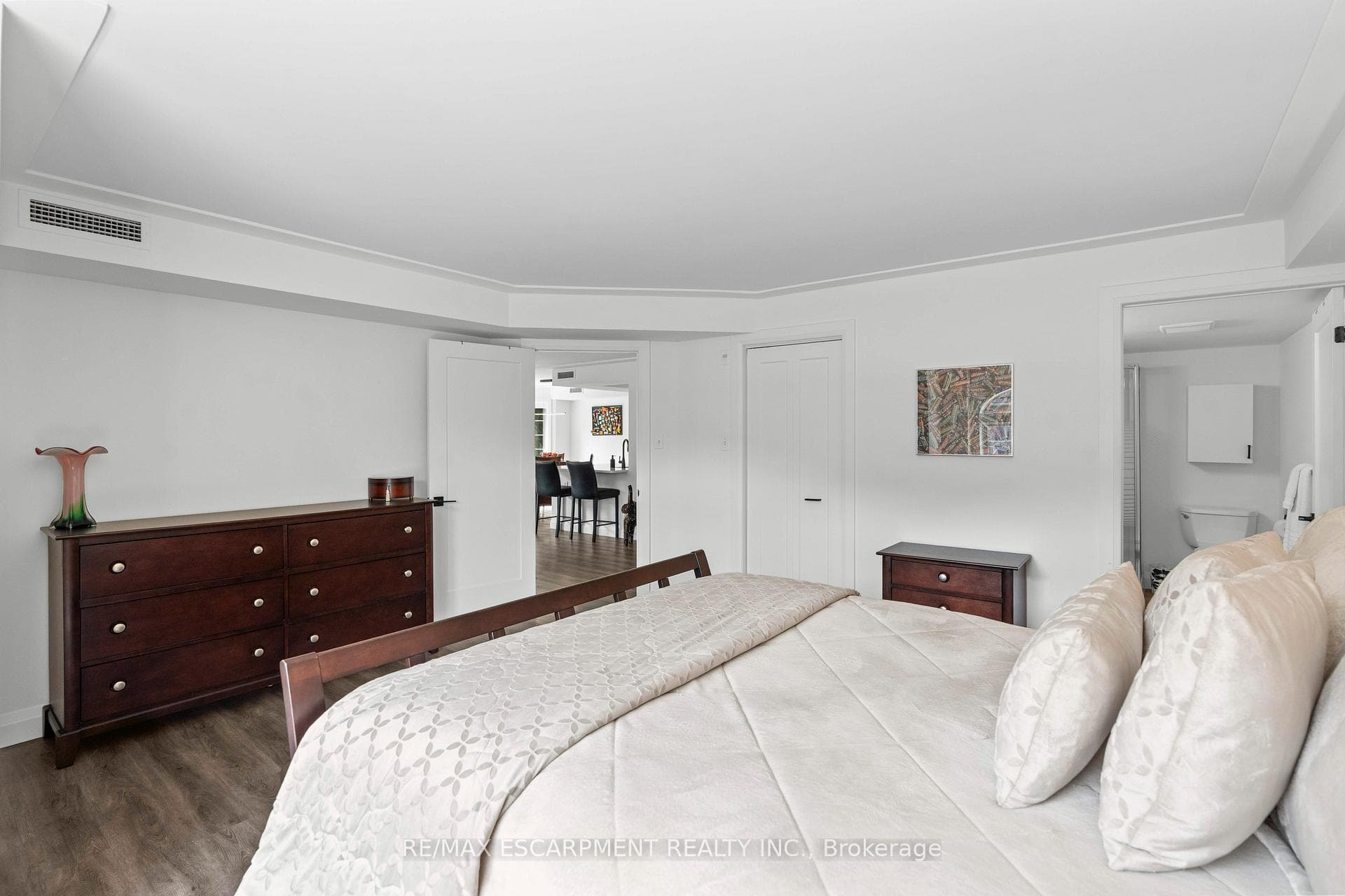 216 E Plains Road Unit 101 photo 17