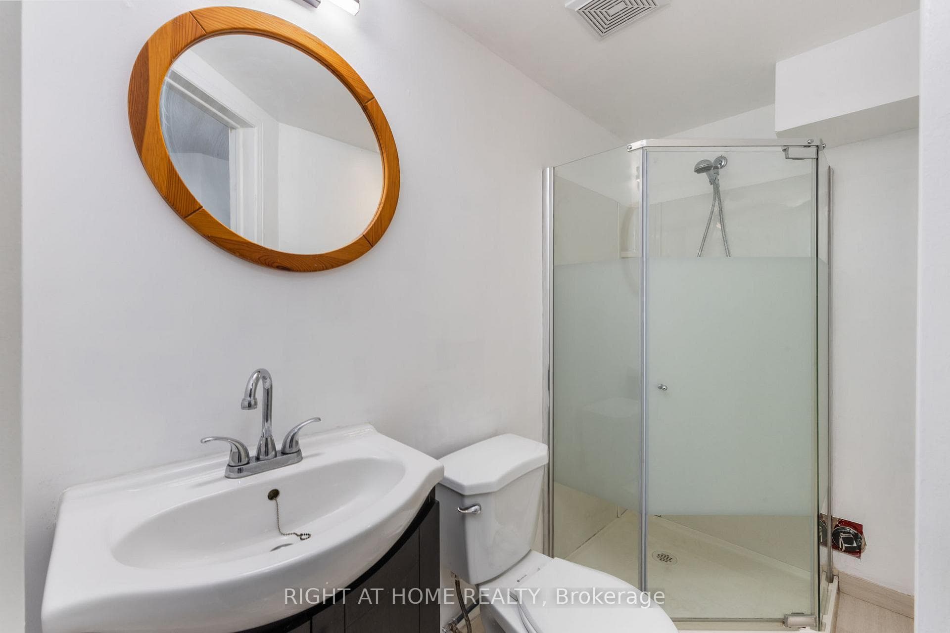 2350 GRAND RAVINE Drive Unit 100 photo 38