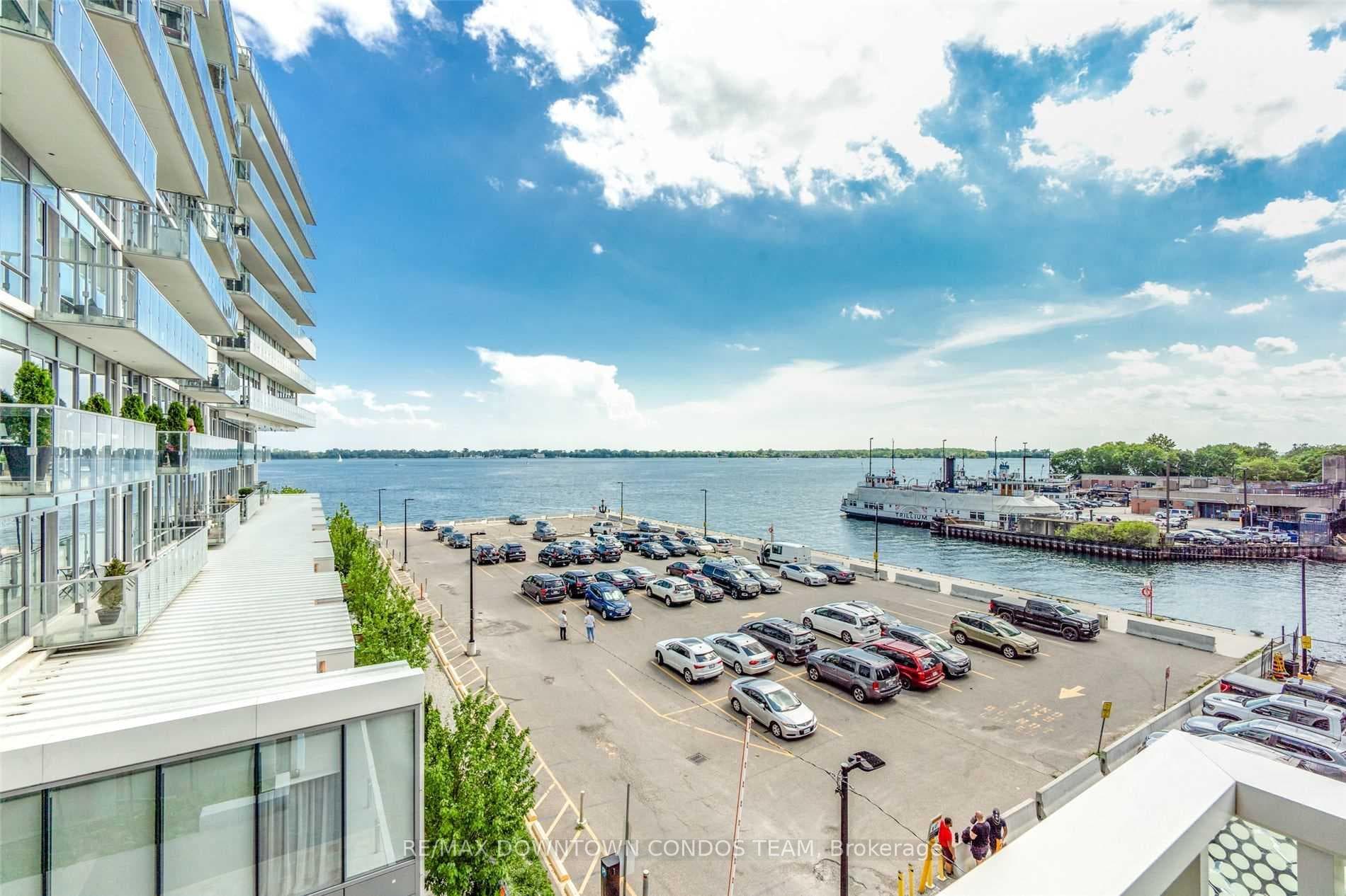 15 Queens Quay Unit 511 photo 2