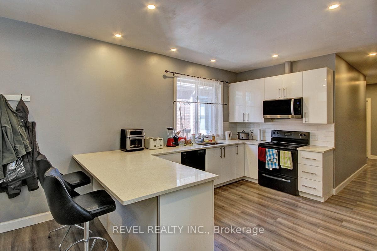 322 Mornington Avenue photo 9