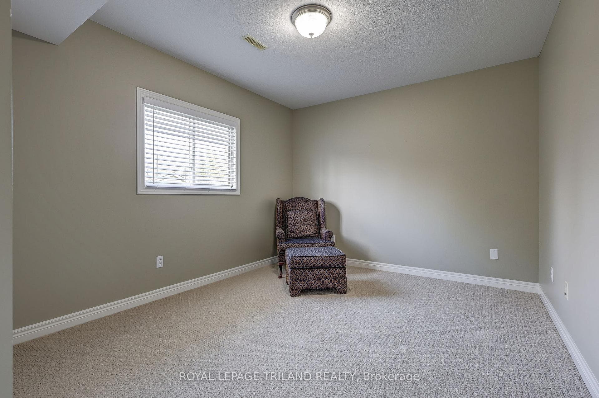 19 ORIOLE LANE, ST. THOMAS - LOWER BED