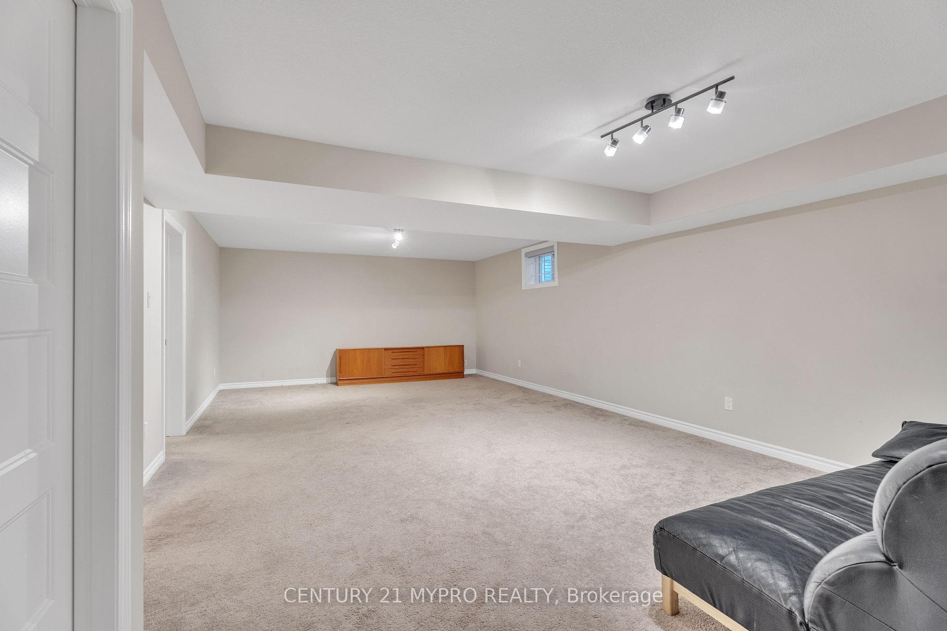 1125 Medway Park Drive photo 34