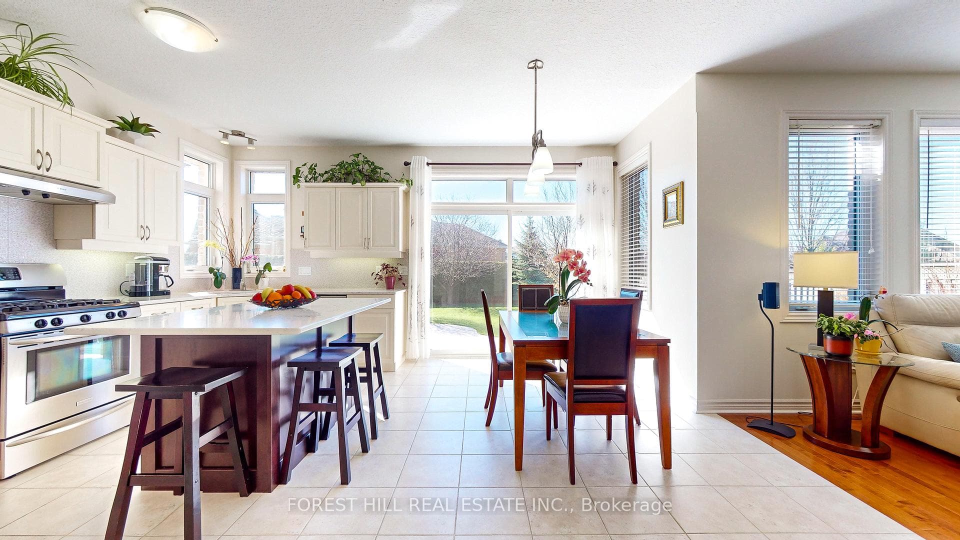 438 BIENER Drive photo 15