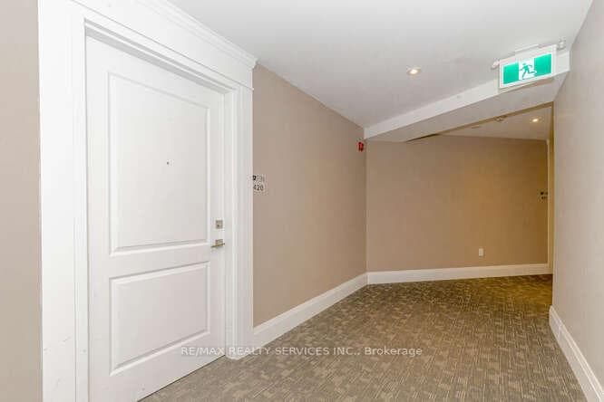 610 Farmstead Drive Unit 420 photo 4