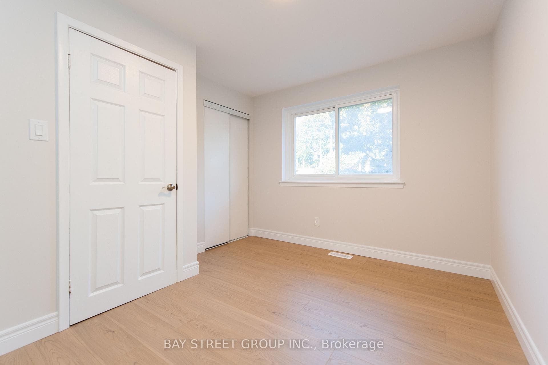 36 Brahms Avenue photo 18