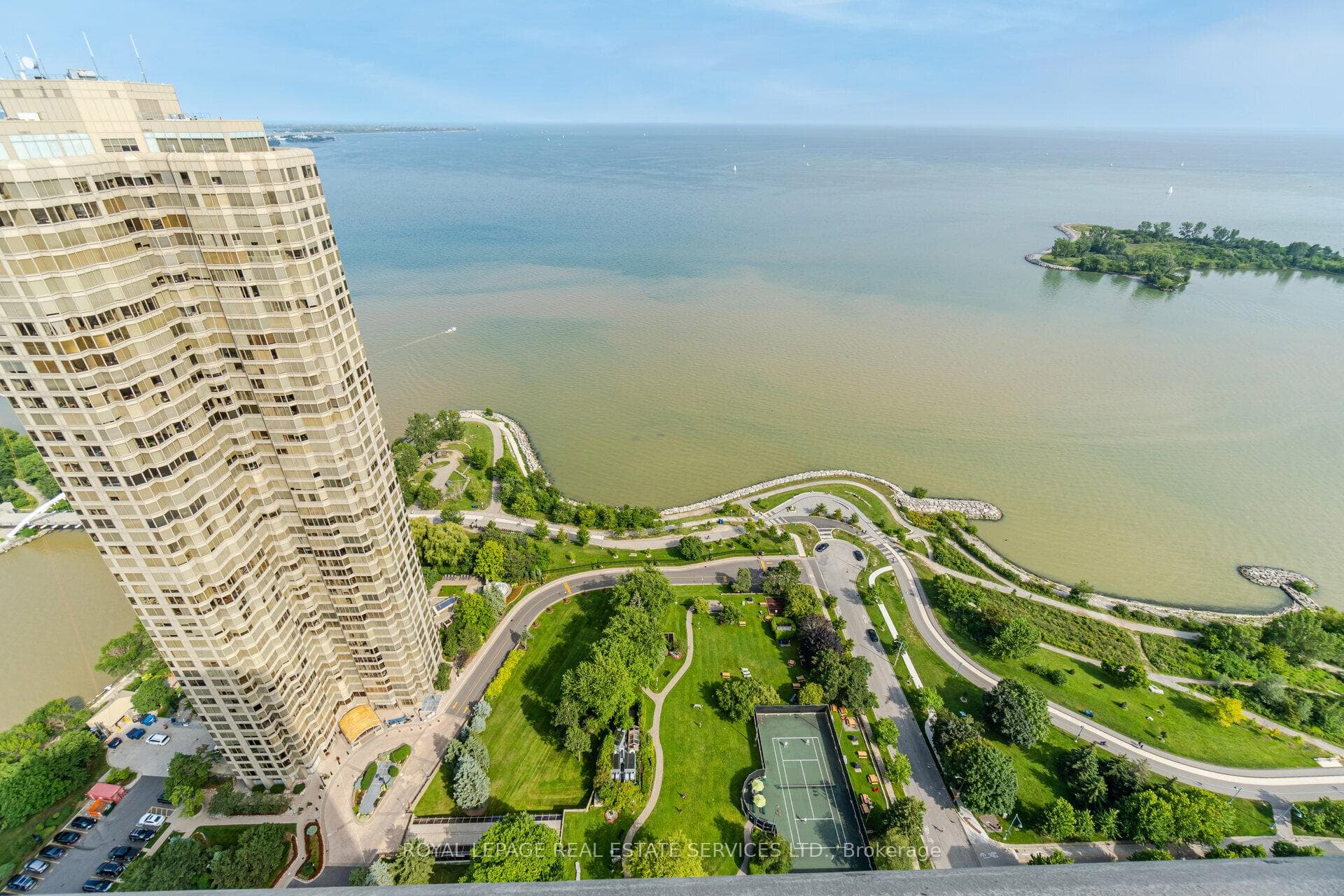 2045 Lake Shore Boulevard Unit 1701 photo 32
