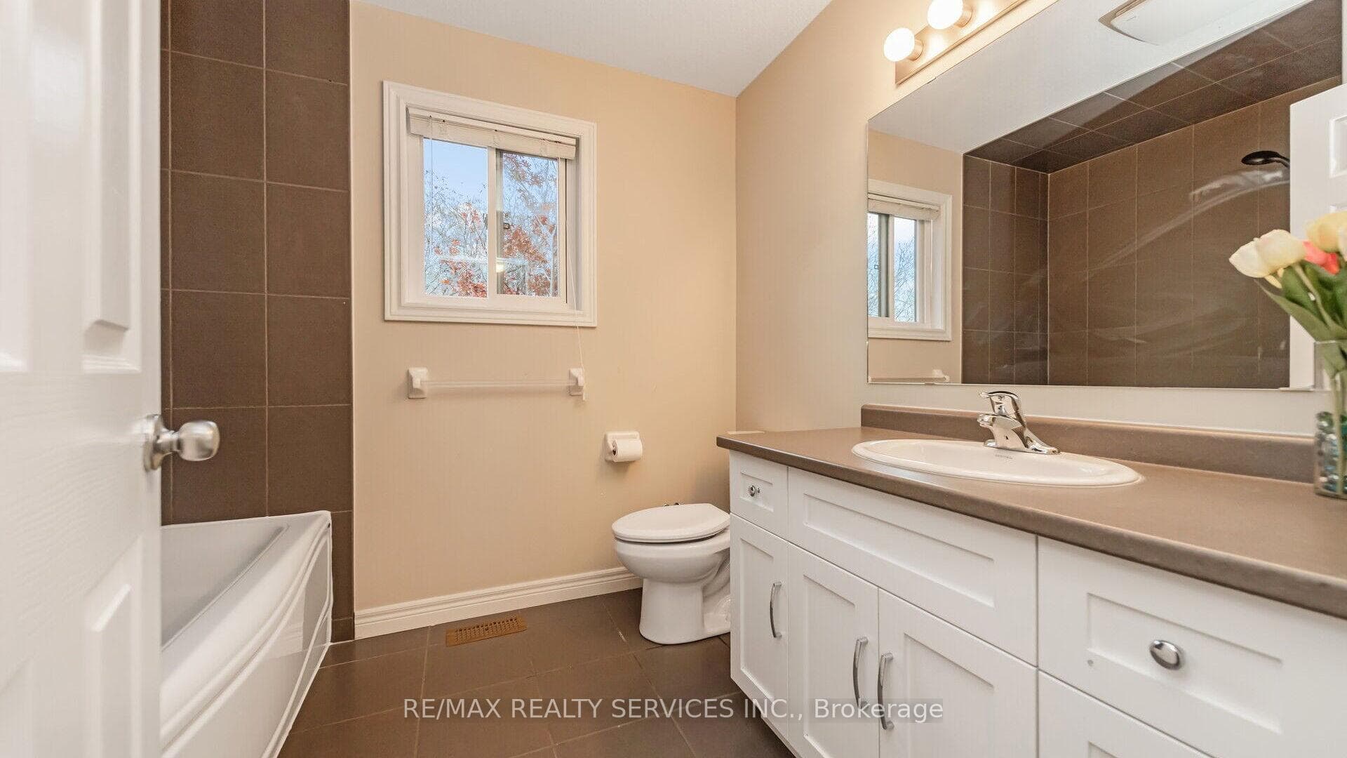 14 Amos Drive Unit 12 photo 37