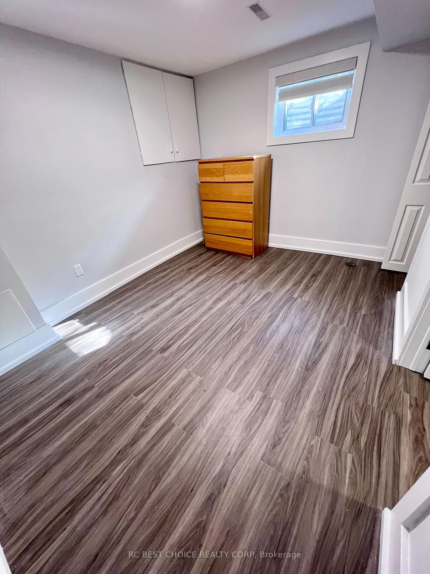 747 Botany Hill Crescent Unit B photo 7