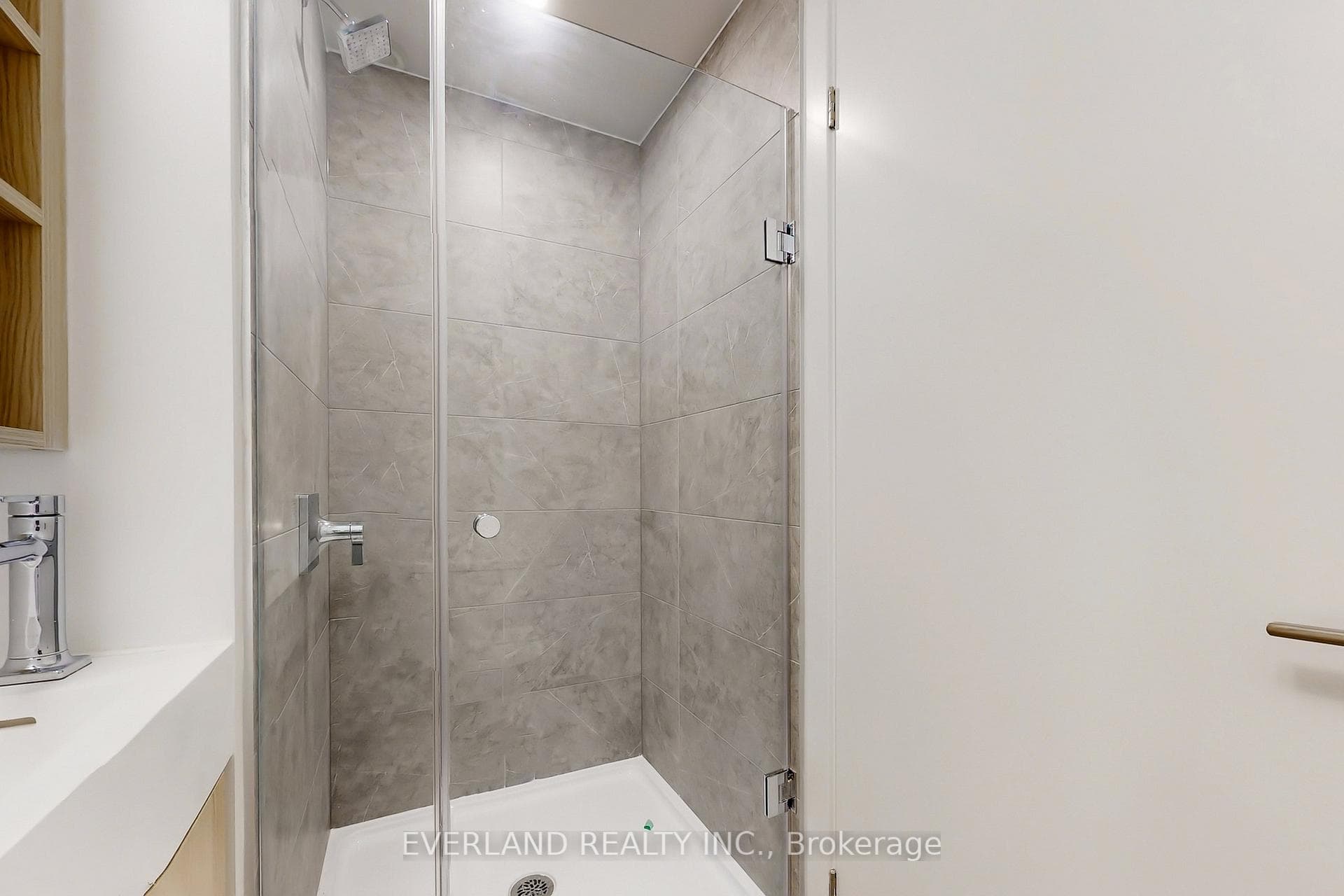 252 Church Street Unit 2512 photo 23